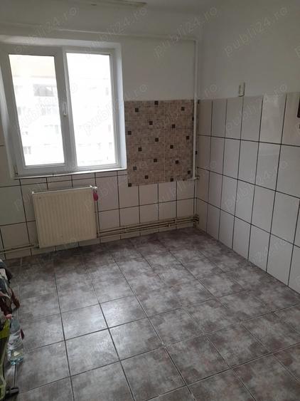 Apartament cu 4 camere, decomandat, la etaj 3, in Caransebes, 73.500euro - 3