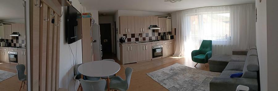 Apartament cu 3 camere semidecomandat în Florești