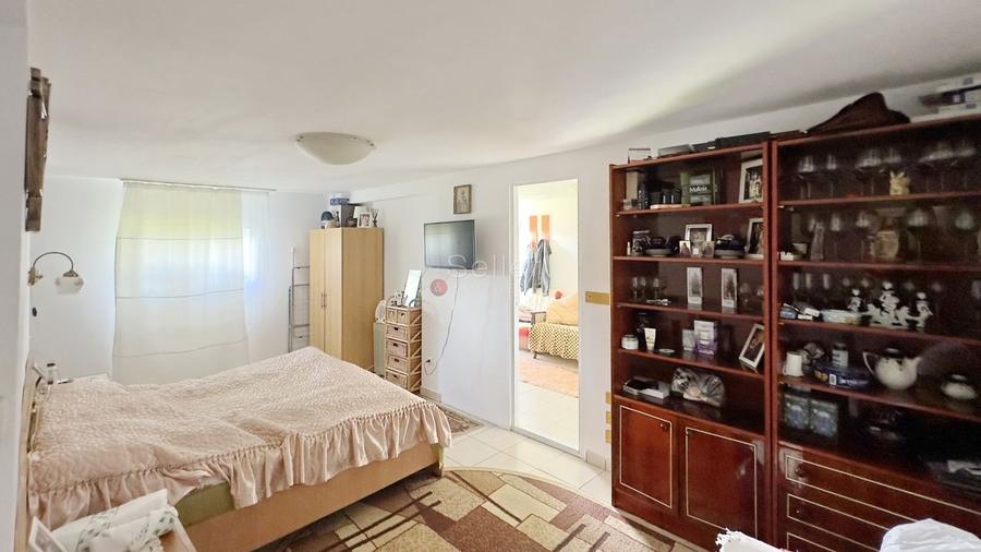 Hotel/Pensiune, de 400 mp, în Moieciu de Jos