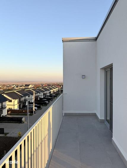 Apartament cu 4 camere în Ipotești