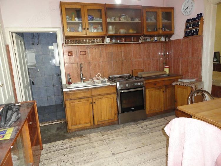 Casă cu 3 camere cu Teren 720 Mp în Pârneava