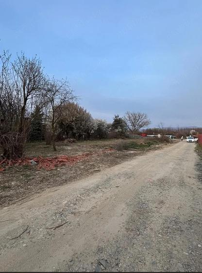 Teren de 473 mp, în Central