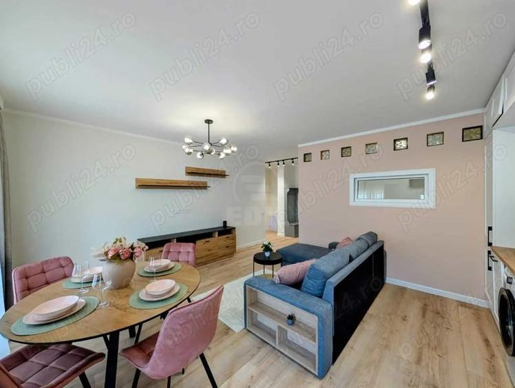 Apartament cu 3 camere semidecomandat în Central