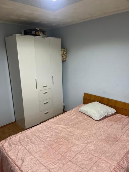 Apartament cu 3 camere decomandat, mobilat în Balș