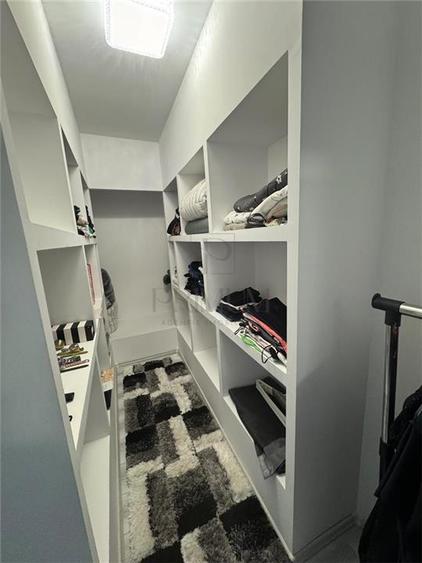 Casă individuală cu 5 camere cu Teren 1500 Mp în Urseni