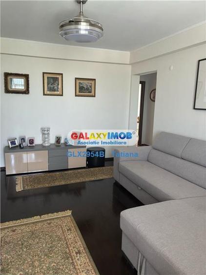 Apartament cu 3 camere semidecomandat, mobilat în Ștefan cel Mare
