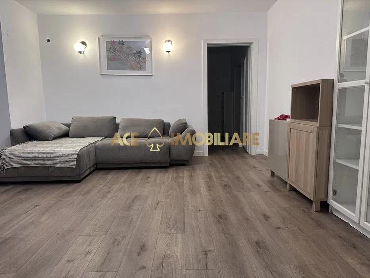 Apartament cu 3 camere semidecomandat, mobilat în Baba Novac