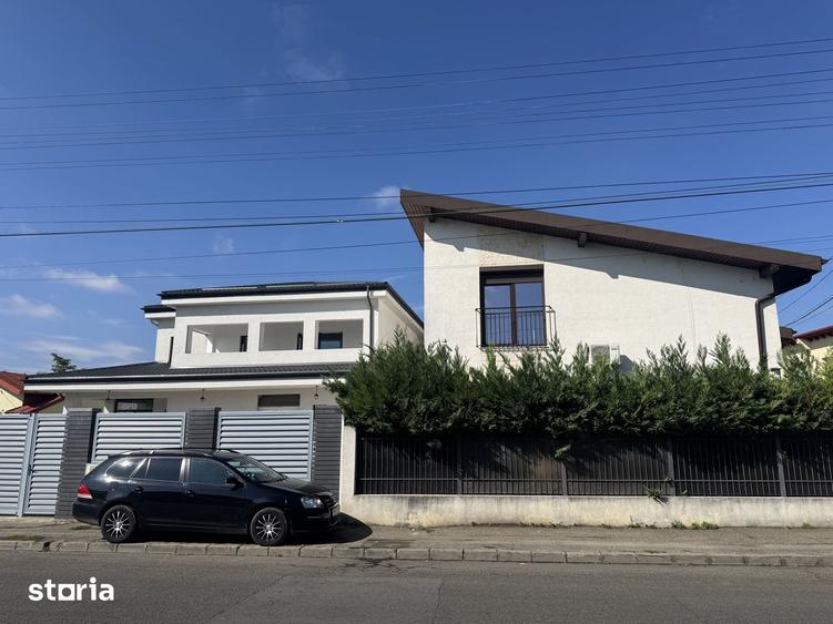 Casă cu 5 camere cu Teren 300 Mp în Rudului