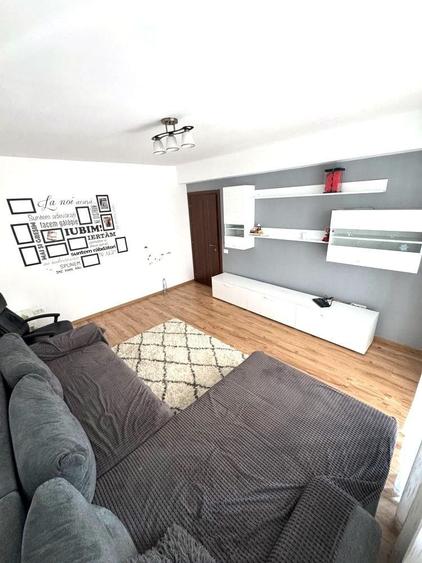 🏡 Închiriez Apartament cu 2 camere decomandat, parcare disponibilă, bloc 2018 - 1
