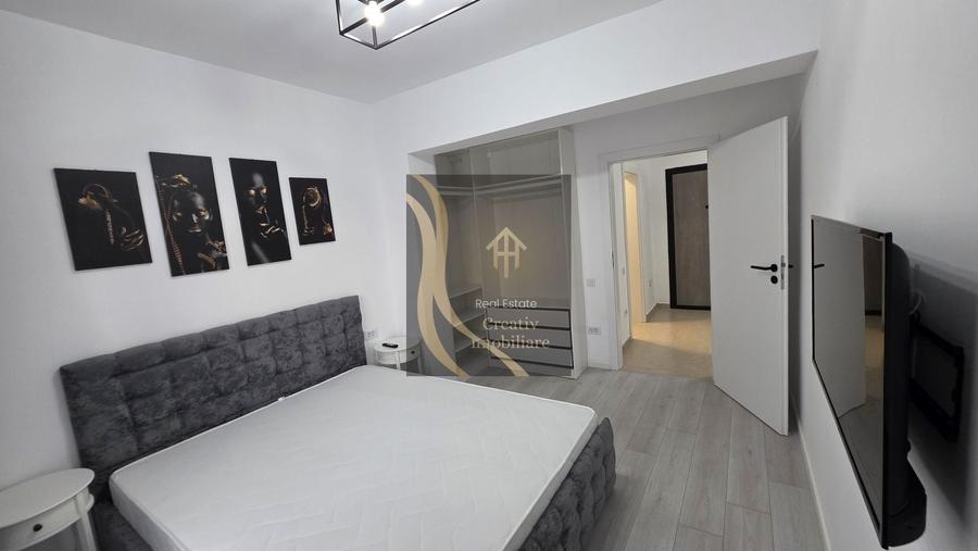 Apartament cu 2 camere semidecomandat, mobilat în Păcii