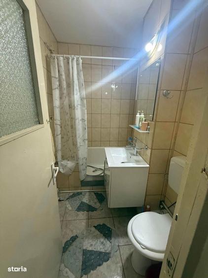 Apartament cu 3 camere decomandat în Plantelor