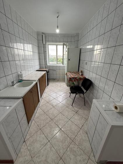 Apartament cu 2 camere decomandat în Crângași