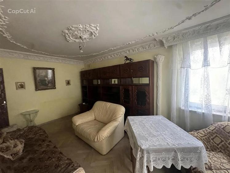Apartament cu 4 camere decomandat în Central