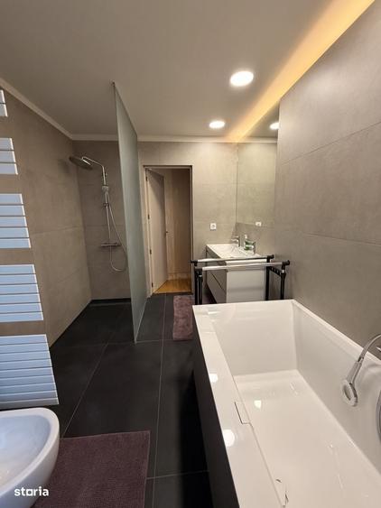 Duplex 2 dormitoare! Str Eroilor ! 2 Parcari ! - 12