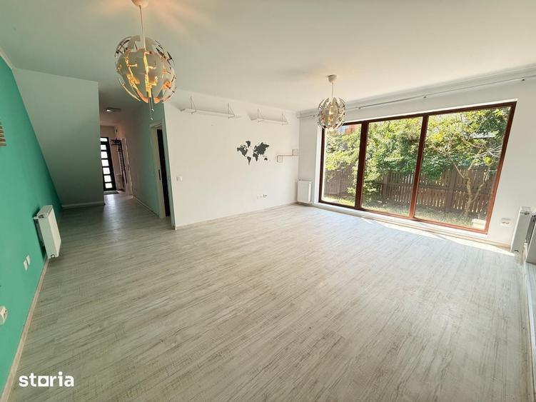 Casă cu 4 camere cu Teren 250 Mp în Tamași