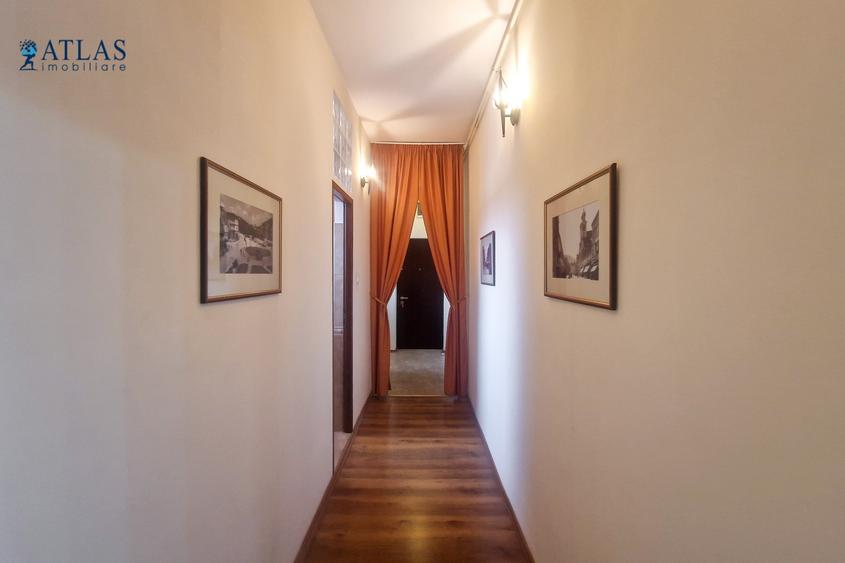 Apartament cu 2 camere decomandat în Centrul Istoric