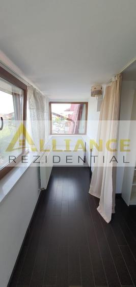 Apartament cu 5 camere decomandat, mobilat în Central