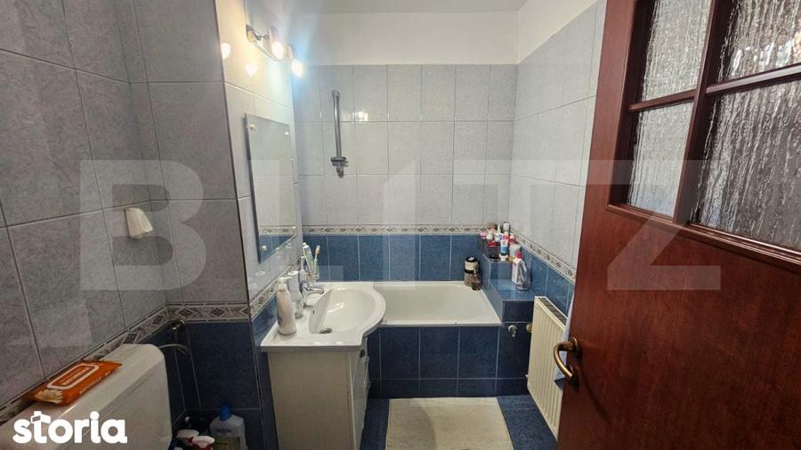 Apartament cu 3 camere decomandat în Tudor