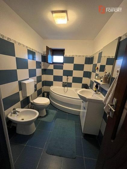 Duplex cu 4 camere cu Canalizare în Giroc