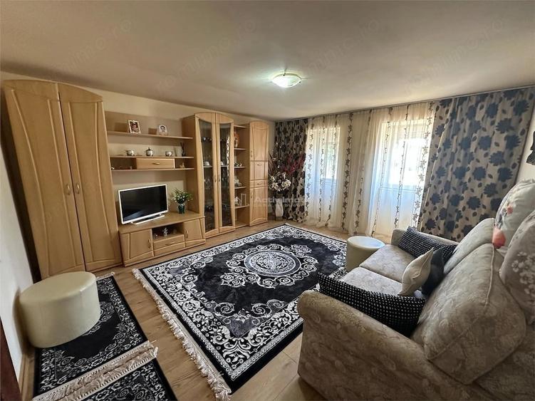 Casă cu 5 camere cu Teren 1500 Mp în Doclin