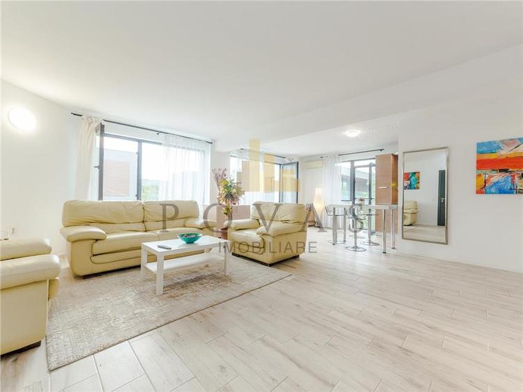 Apartament cu 3 camere semidecomandat, mobilat în Iancu Nicolae