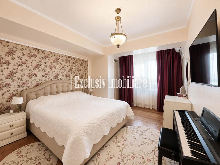 Apartament cu 3 camere decomandat în Casa de Cultură