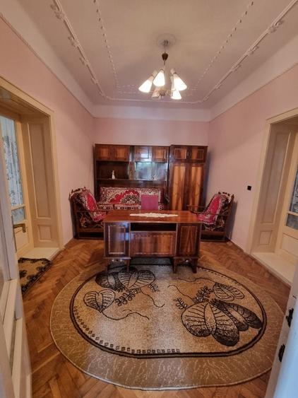 Casă cu 4 camere în Șimand