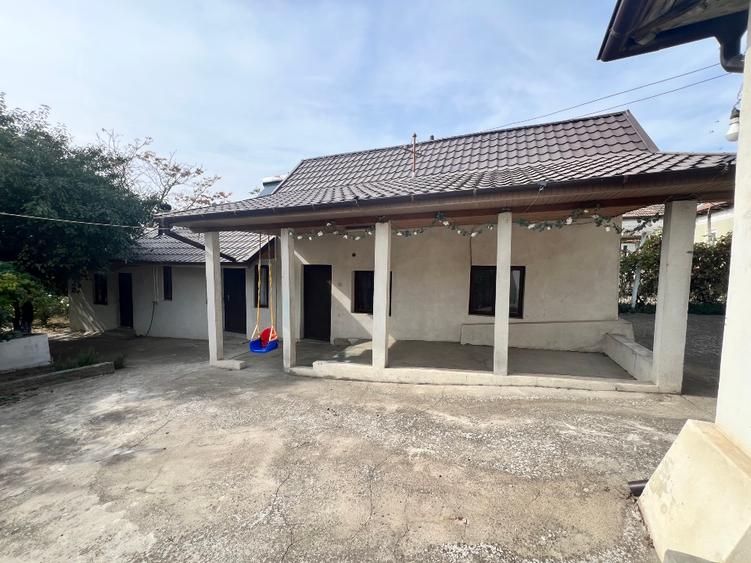 Casă individuală cu 5 camere cu Teren 2000 Mp în Grojdibodu