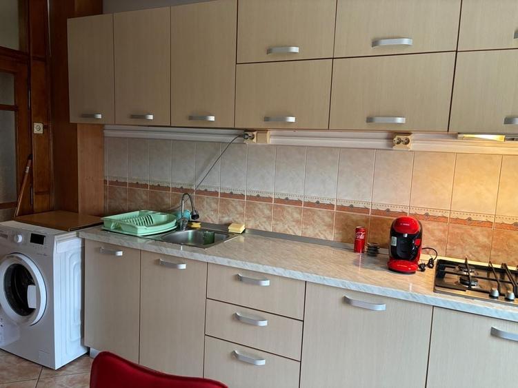 Apartament cu 3 camere decomandat în Nord
