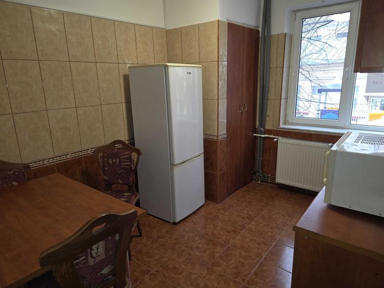 Apartament cu 2 camere semidecomandat în Ultracentral