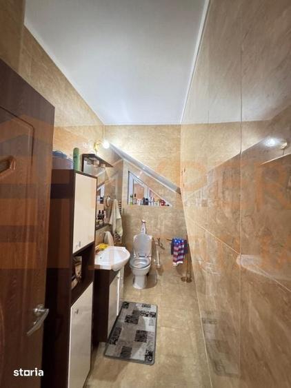 Casă cu 5 camere cu Teren 157 Mp în Central