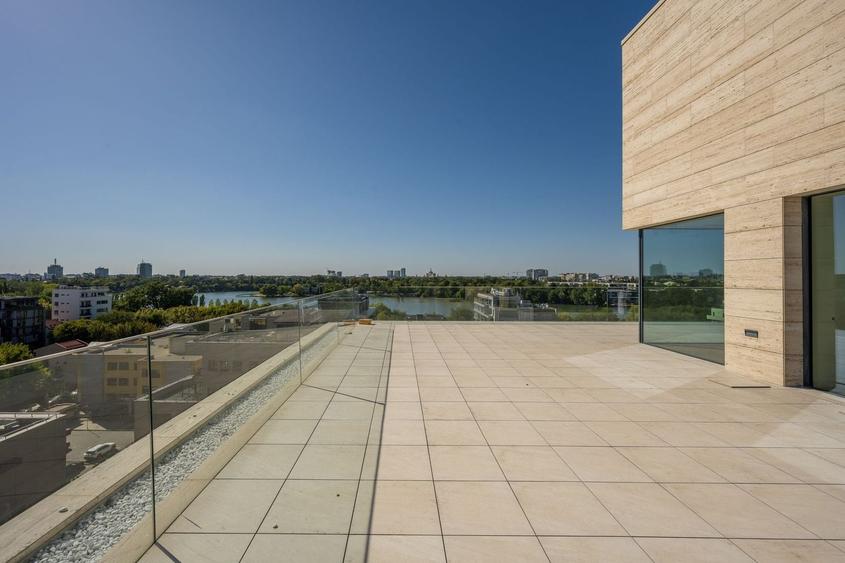 Apartament cu 9 camere în Floreasca