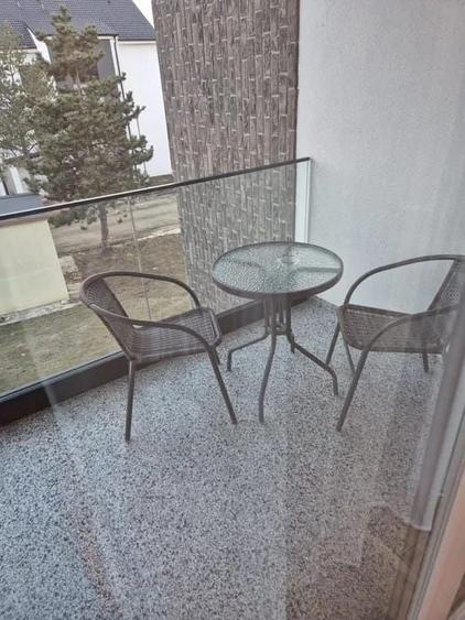 Apartament cu 2 camere decomandat în Aeroport