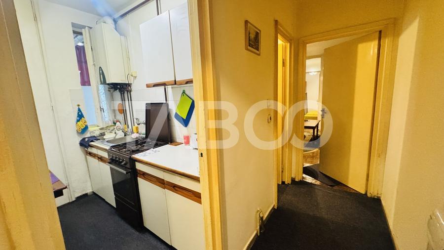 Apartament cu 2 camere nedecomandat, mobilat în Mihai Viteazul