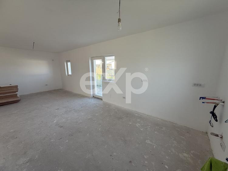 Duplex cu 5 camere cu Teren 392 Mp în Miroslava