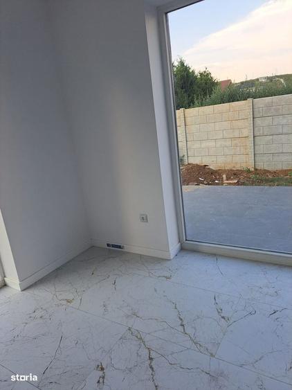 Casă cu 4 camere în Oncea
