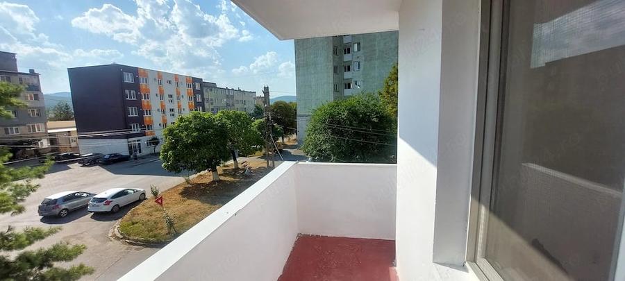 Apartament cu 3 camere decomandat în Ultracentral