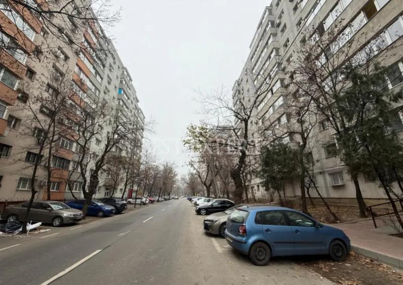 Apartament cu 3 camere decomandat în Câmpia Libertății