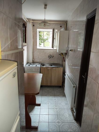 Apartament cu 2 camere decomandat în Semicentral