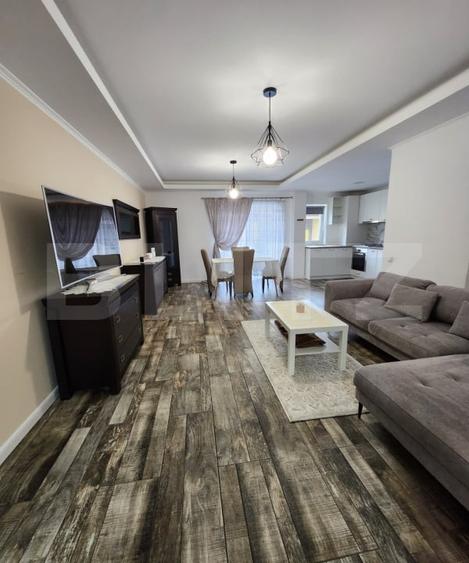 Apartament cu 2 camere semidecomandat, mobilat în Florești