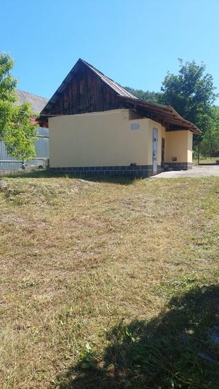 Casă cu 2 camere în Central