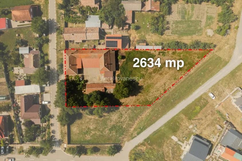Casa spa?ioasa cu teren generos in Jebel Ideala pentru familie!