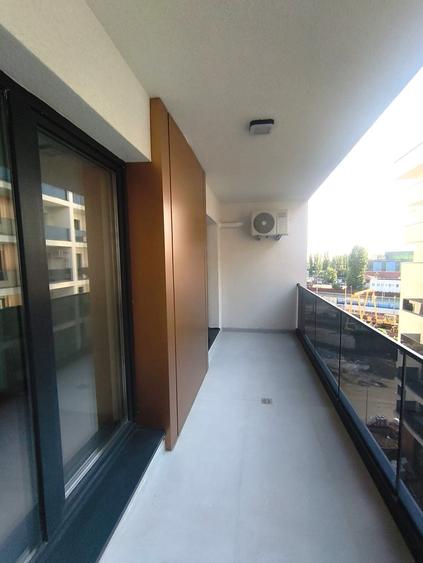 Apartament cu 2 camere semidecomandat în Berceni