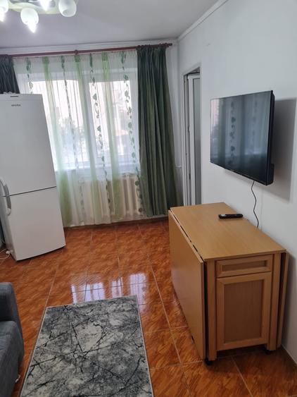 Apartament cu 2 camere decomandat în Exterior Vest