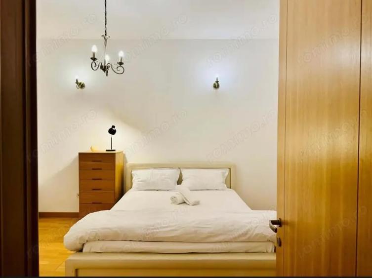 Apartament cu 2 camere semidecomandat, mobilat în Take Ionescu