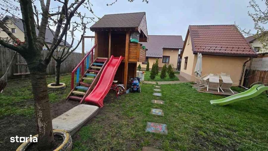 Casă cu 3 camere cu Teren 750 Mp în Rediu