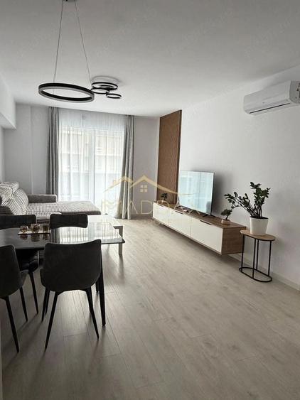 Apartament cu 2 camere decomandat în Drumul Taberei