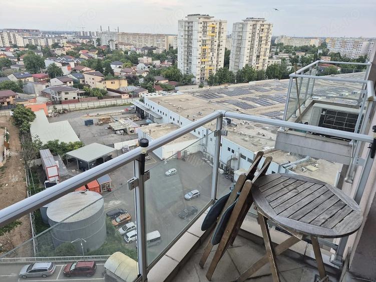 Garsonieră nedecomandată în Titan
