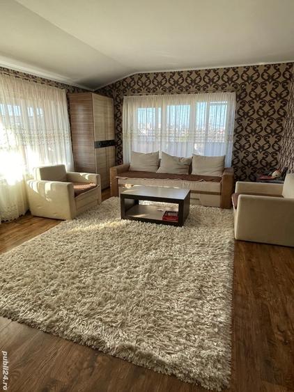 Casă cu 6 camere în Casa de Cultură