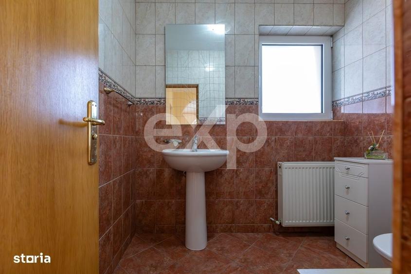 Casă cu 4 camere în Sărata